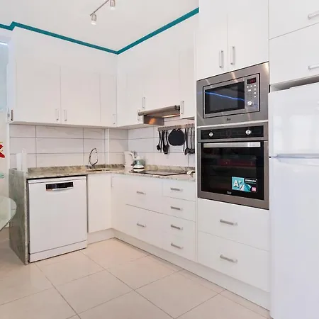 First Line Sea, Luxury Penthouse, Sea And Sunset View Vivenda Vacational Guayero 618 * Los Cristianos (Tenerife)